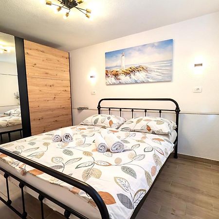 Modern 3Br Apartments In Zadar With Balcony Or Terrace, Free Parking & Ac Exterior foto