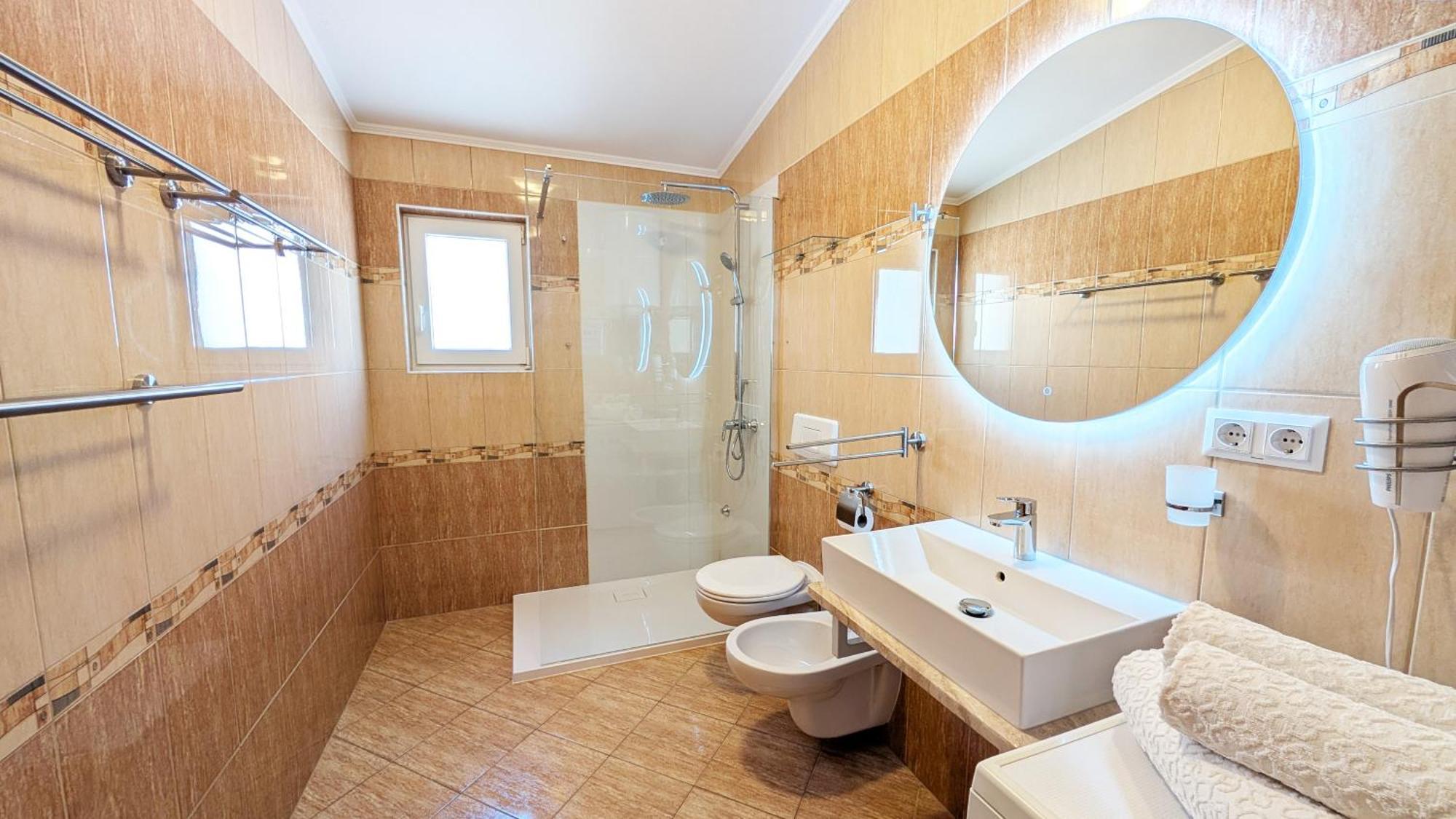 Modern 3Br Apartments In Zadar With Balcony Or Terrace, Free Parking & Ac Exterior foto